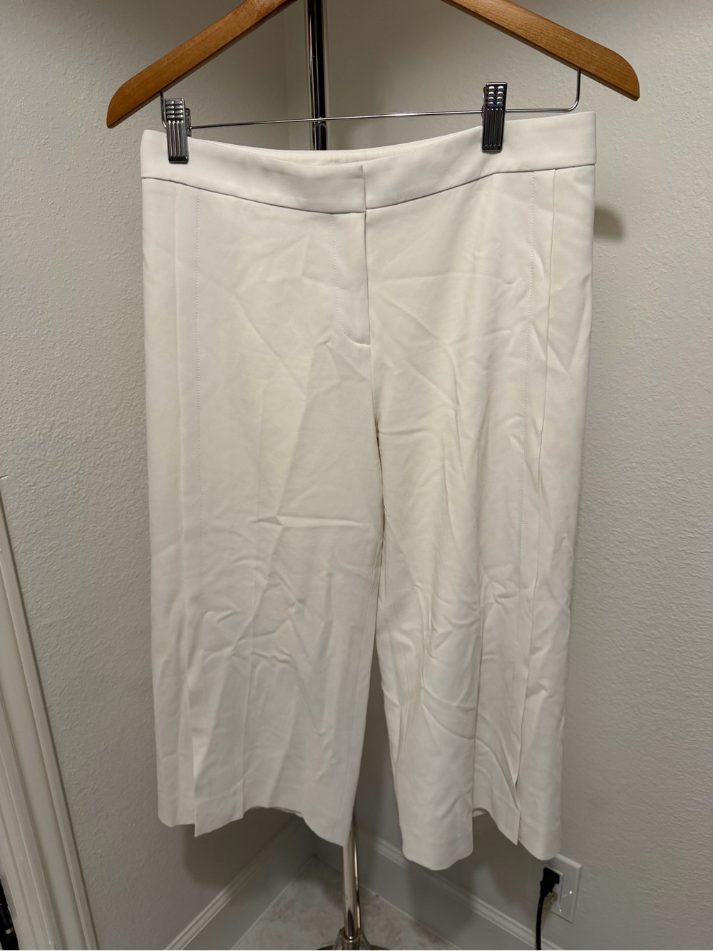 Ann Taylor White Wide-Leg Cropped Trousers